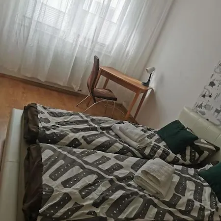 Lejlighed Apartament Przy Debowym Skwerze *